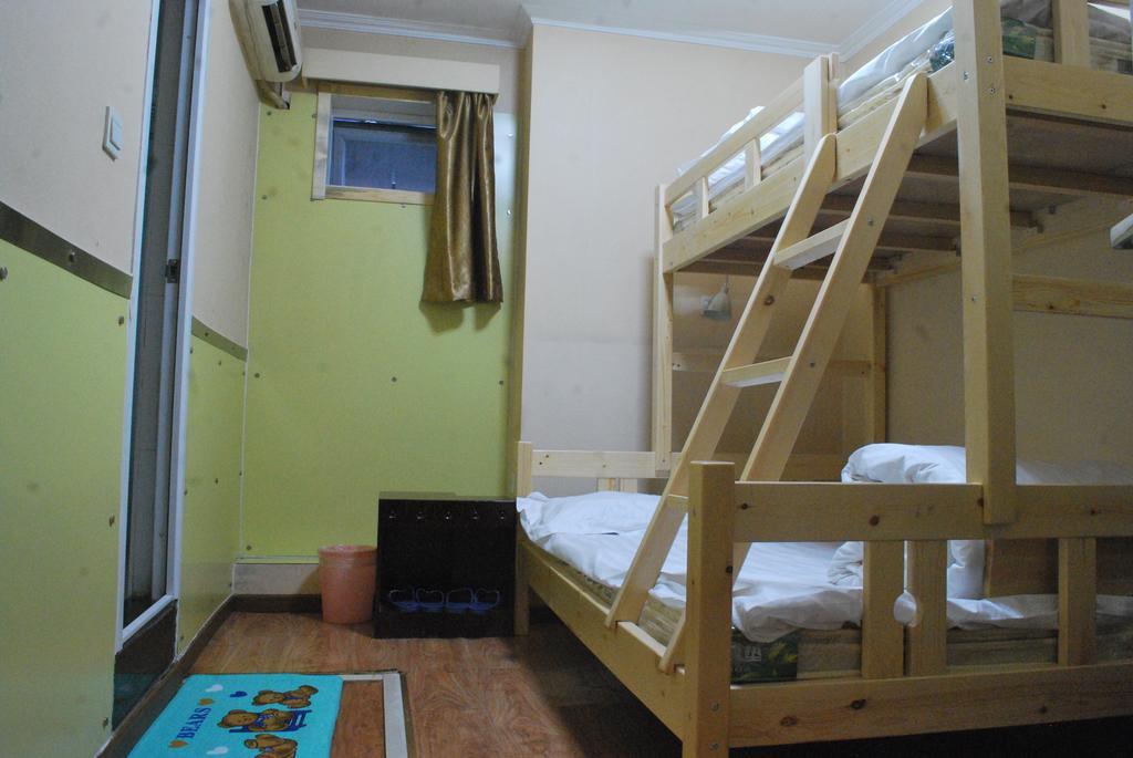 Beijing Sunrise Hostel Gulou Branch Værelse billede